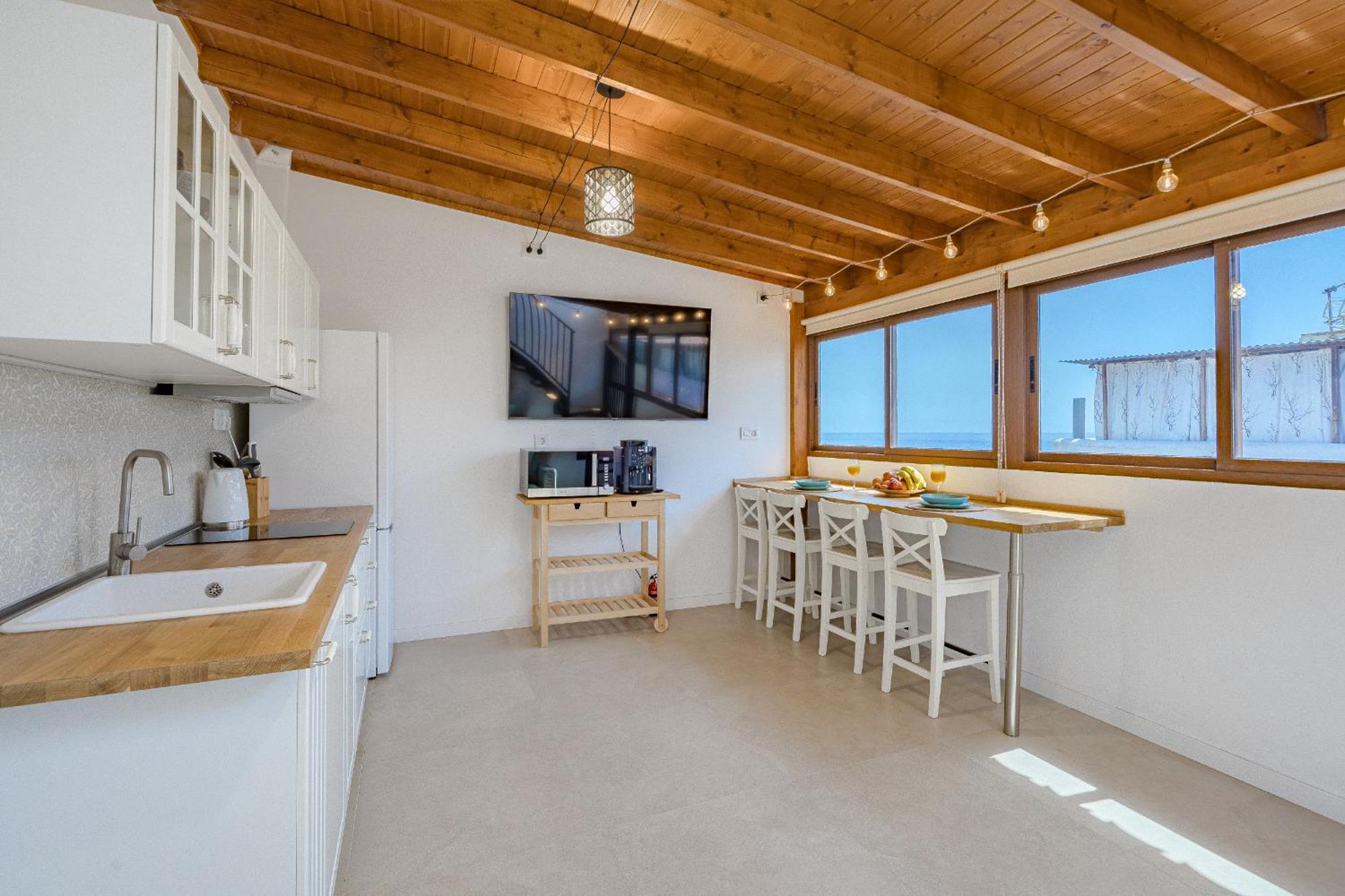 Casa Romantica Ocean View Алькала Экстерьер фото